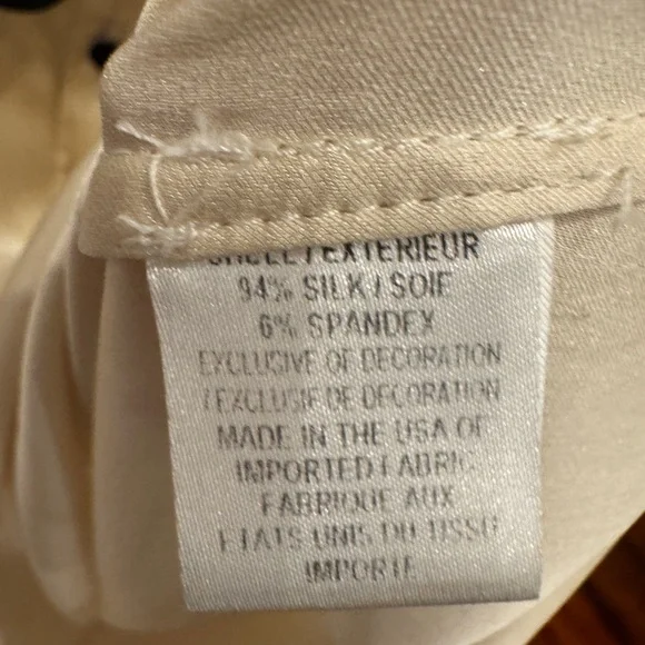 Milly Cream Blouse with Black Scalloped Neckline - Picture 4 of 5